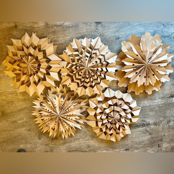 Meet your Posher, C. MyLo - Picture 3 of 3